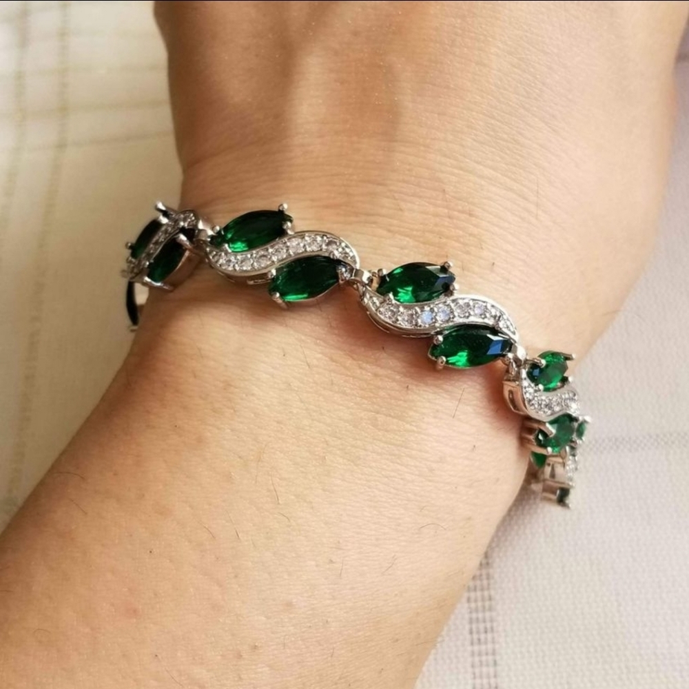 New 925 Silver Marquise Cut   Emerald Diamond Bracelet with Extention - Picture 6 of 8
